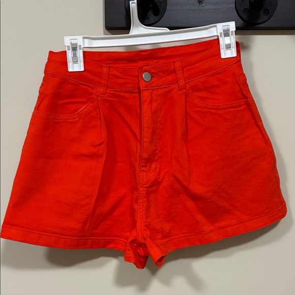 Anwnd Pants - ANWND shorts medium red